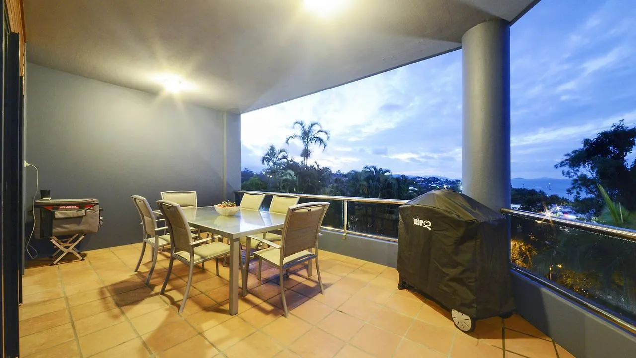 Airlie Harbour Apartment - Airlie Beach