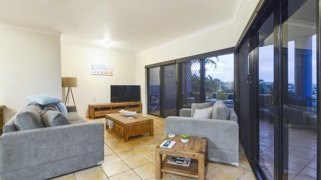 Airlie Harbour Apartment - Airlie Beach